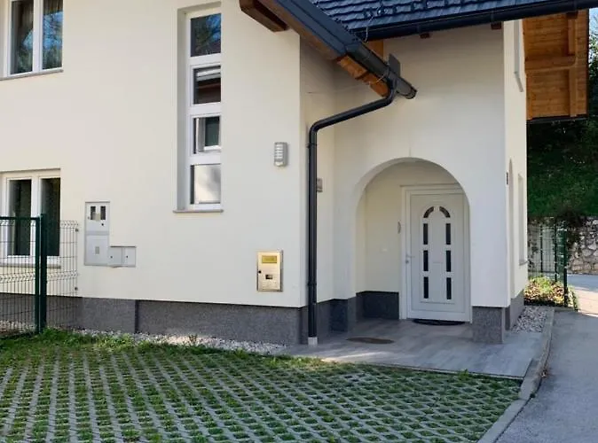 בית נופש Remarkable בוהין